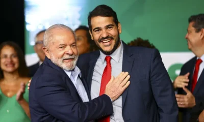 AGU: Ministro Recebe R$307 Mil em Honorários em Junho